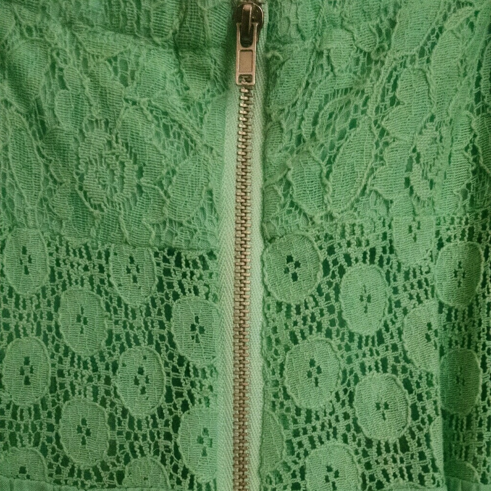 Dress - Picture 4 of 7